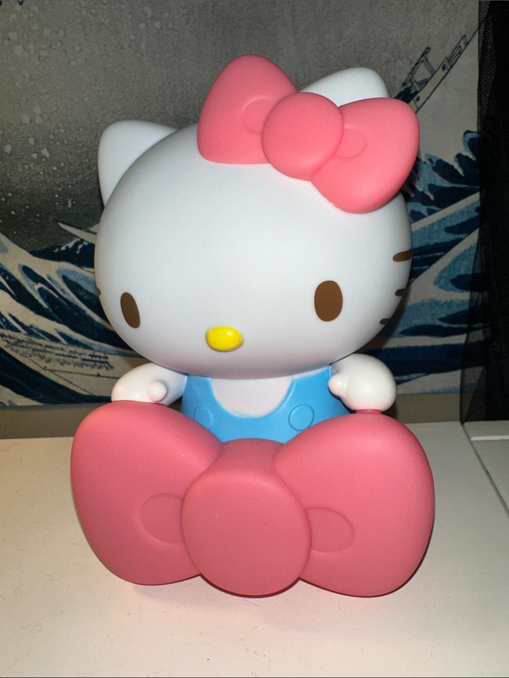 hello kitty decoration + nightlight🍓🎀